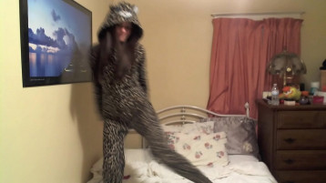 Linda Adolescente Se Folla El Coño